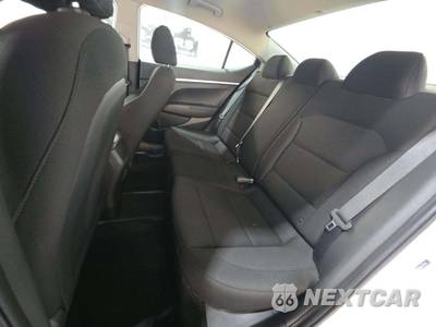 2019 Hyundai Elantra SE Sedan - zdjęcie 13 z 26 - miniatura