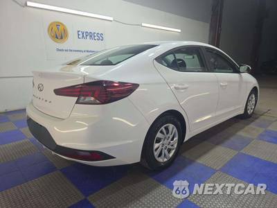 2019 Hyundai Elantra SE Sedan - zdjęcie 3 z 26 - miniatura