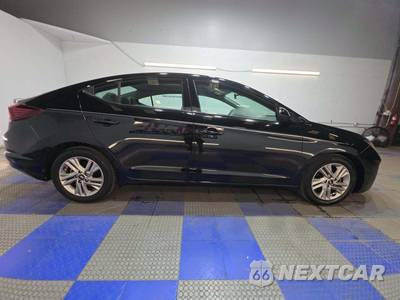 2020 Hyundai Elantra SEL Sedan - zdjęcie 4 z 29 - miniatura