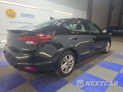 2020 Hyundai Elantra SEL Sedan - zdjęcie 3 z 29 - miniatura