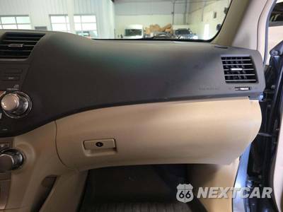 2011 Toyota Highlander SE - zdjęcie 20 z 23 - miniatura