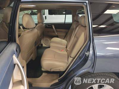 2011 Toyota Highlander SE - zdjęcie 13 z 23 - miniatura