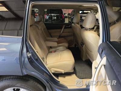 2011 Toyota Highlander SE - zdjęcie 17 z 23 - miniatura