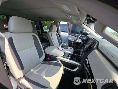 2024 Nissan TITAN SV Crew Cab Short Bed - zdjęcie 18 z 21 - miniatura