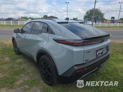2026 Toyota C-HR SE - zdjęcie 2 z 21 - miniatura