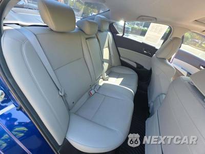 2016 Acura ILX w/Premium Package - zdjęcie 13 z 18 - miniatura