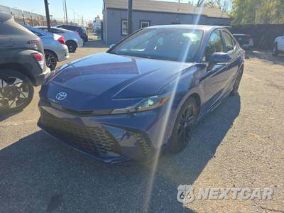 2025 Toyota Camry SE - zdjęcie 1 z 26 - miniatura