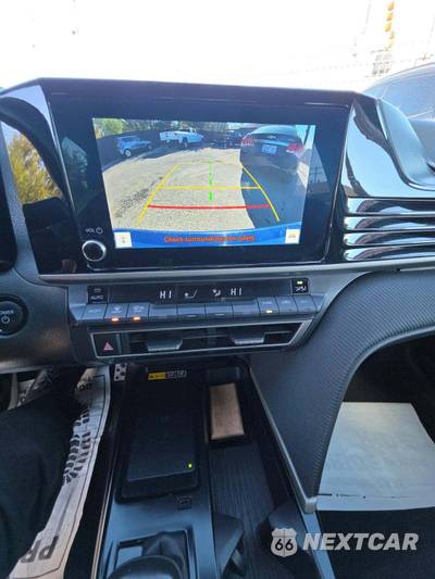 2025 Toyota Camry SE - zdjęcie 26 z 26 - miniatura