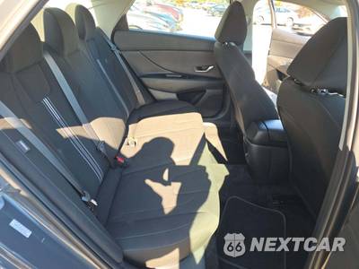 2024 Hyundai Elantra SEL - zdjęcie 16 z 28 - miniatura