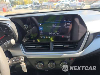 2024 Chevrolet Trax LS - zdjęcie 10 z 27 - miniatura