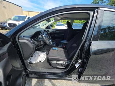 2019 Nissan Rogue Sport S - zdjęcie 6 z 34 - miniatura