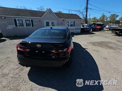 2025 Toyota Camry SE - zdjęcie 4 z 25 - miniatura