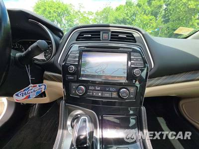 2016 Nissan Maxima 3.5 Platinum - zdjęcie 7 z 19 - miniatura
