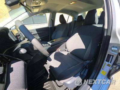 2025 Toyota Camry LE - zdjęcie 6 z 22 - miniatura