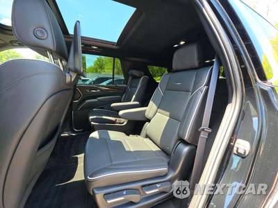 2024 Cadillac Escalade Premium Luxury - zdjęcie 10 z 18 - miniatura