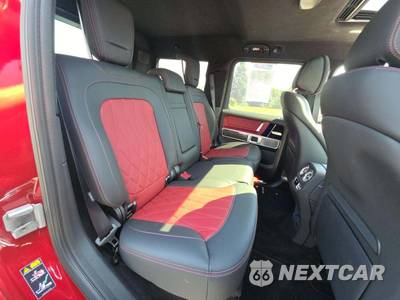 2025 Mercedes-Benz AMG G 63 4MATIC - zdjęcie 13 z 17 - miniatura