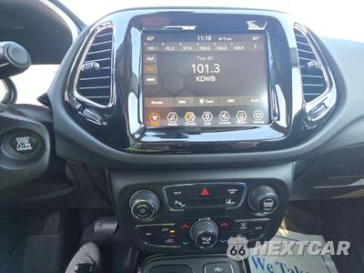 2021 Jeep Compass Limited - zdjęcie 7 z 22 - miniatura