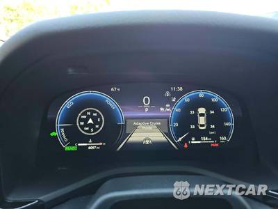 2025 Toyota Camry XLE - zdjęcie 9 z 21 - miniatura
