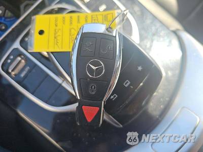 2015 Mercedes-Benz C 300 4MATIC Sedan - zdjęcie 8 z 26 - miniatura