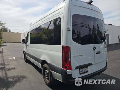 2024 Mercedes-Benz Sprinter 2500 Passenger Van Standard Roof 144.0" WB - zdjęcie 2 z 21 - miniatura
