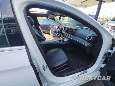 2017 Mercedes-Benz E 300 Sport Sedan - zdjęcie 18 z 25 - miniatura