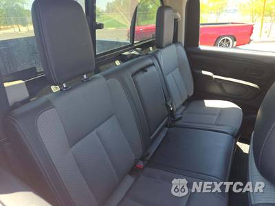 2021 Nissan TITAN S Crew Cab Short Bed - zdjęcie 13 z 24 - miniatura