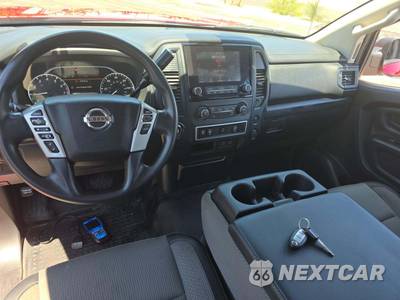 2021 Nissan TITAN S Crew Cab Short Bed - zdjęcie 7 z 24 - miniatura