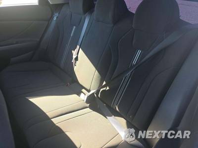 2022 Hyundai Elantra SEL - zdjęcie 10 z 22 - miniatura