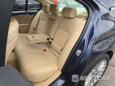 2012 BMW 5 Series Sedan 535i - zdjęcie 12 z 25 - miniatura