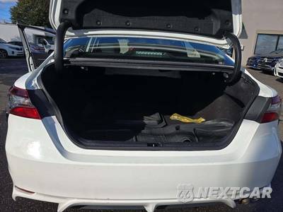 2021 Toyota Camry SE - zdjęcie 14 z 28 - miniatura