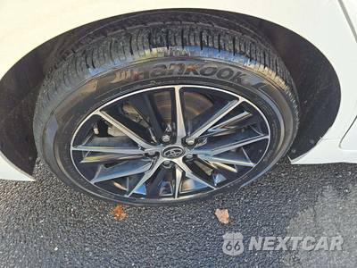 2021 Toyota Camry SE - zdjęcie 26 z 28 - miniatura