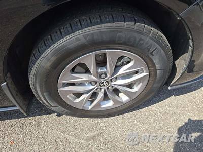 2025 Toyota Sienna LE 8-Passenger 120.5" WB - zdjęcie 28 z 28 - miniatura