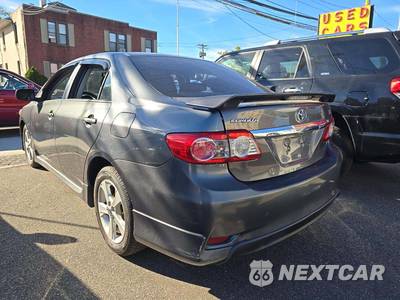 2013 Toyota Corolla S - zdjęcie 2 z 29 - miniatura
