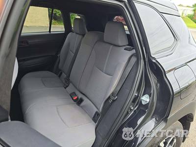 2024 Toyota Corolla Cross Hybrid SE - zdjęcie 13 z 20 - miniatura