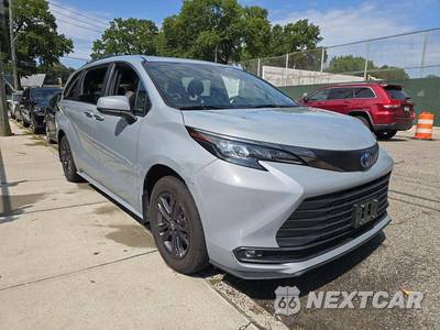 2024 Toyota Sienna Woodland Edition 7-Passenger 120.5" WB - zdjęcie 4 z 25 - miniatura