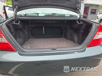 2003 Toyota Camry LE - zdjęcie 14 z 26 - miniatura