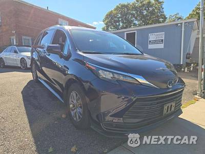 2025 Toyota Sienna LE 8-Passenger 120.5" WB - zdjęcie 4 z 28 - miniatura