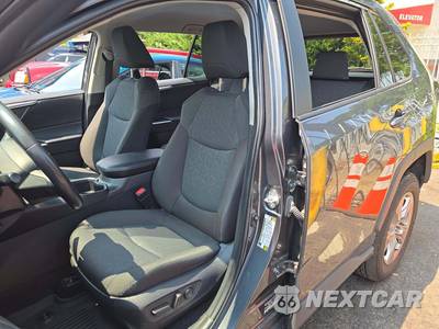 2024 Toyota RAV4 XLE - zdjęcie 6 z 22 - miniatura