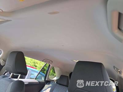 2024 Toyota RAV4 XLE - zdjęcie 11 z 22 - miniatura