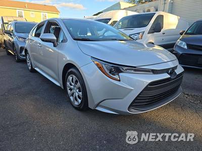 2026 Toyota Corolla LE Sedan - zdjęcie 4 z 21 - miniatura