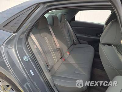 2026 Hyundai Elantra Hybrid Blue - zdjęcie 16 z 23 - miniatura