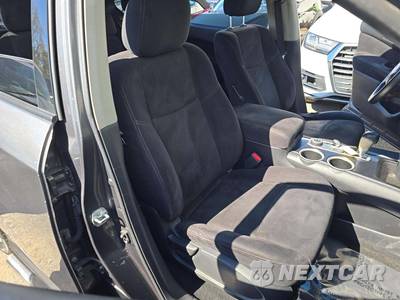 2015 Nissan Pathfinder S - zdjęcie 19 z 34 - miniatura