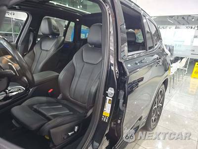 2023 BMW X3 Sports Activity Vehicle M40i - zdjęcie 6 z 20 - miniatura