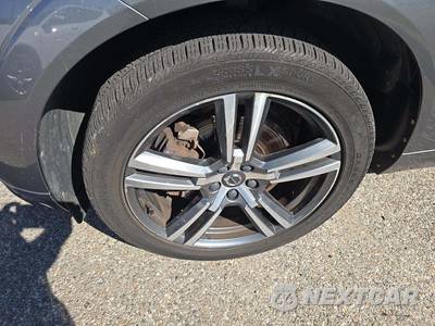 2021 Volvo XC60 T6 Momentum - zdjęcie 21 z 25 - miniatura