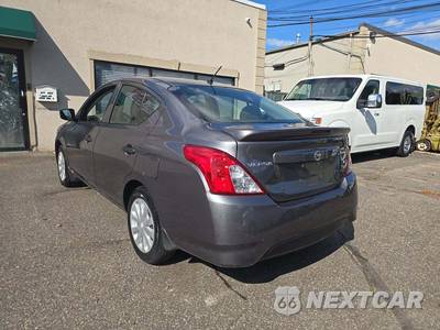 2018 Nissan Versa Sedan S Plus - zdjęcie 2 z 28 - miniatura