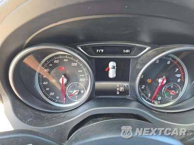 2018 Mercedes-Benz GLA 250 4MATIC - zdjęcie 9 z 30 - miniatura