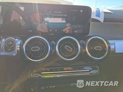 2020 Mercedes-Benz GLB 250 4MATIC - zdjęcie 10 z 22 - miniatura
