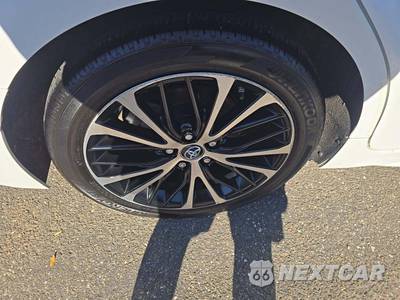 2018 Toyota Camry SE - zdjęcie 27 z 28 - miniatura