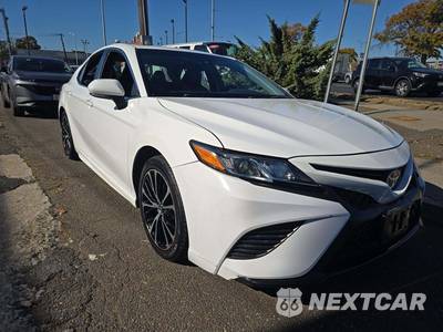 2018 Toyota Camry SE - zdjęcie 4 z 28 - miniatura