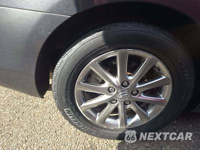 2011 Toyota Camry Hybrid - zdjęcie 32 z 37 - miniatura
